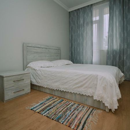 Giorgi Home Батуми Екстериор снимка