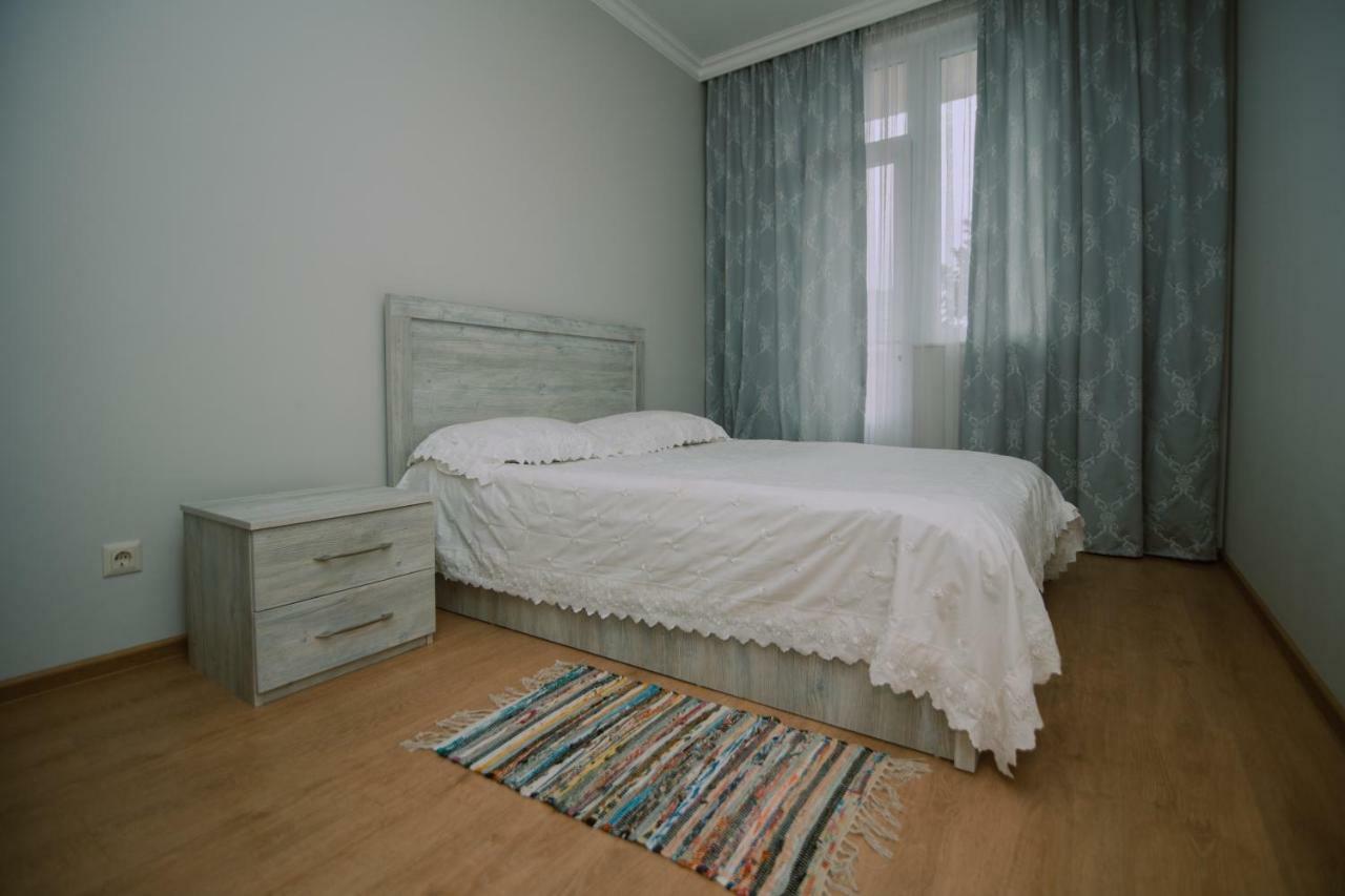 Giorgi Home Батуми Екстериор снимка